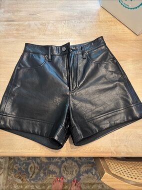 Agolde Black recycled Leather High-Rise shorts